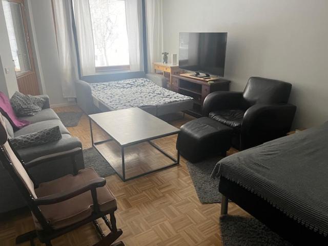 Hyvaellae Sijainnilla Iso Kaksio Hervannassa Apartamento *