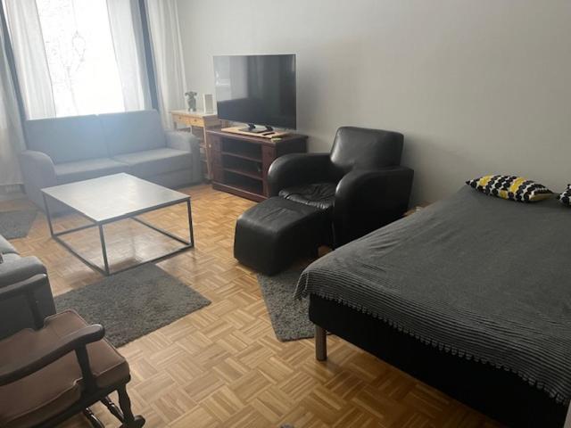 Apartamento Hyvaellae Sijainnilla Iso Kaksio Hervannassa
